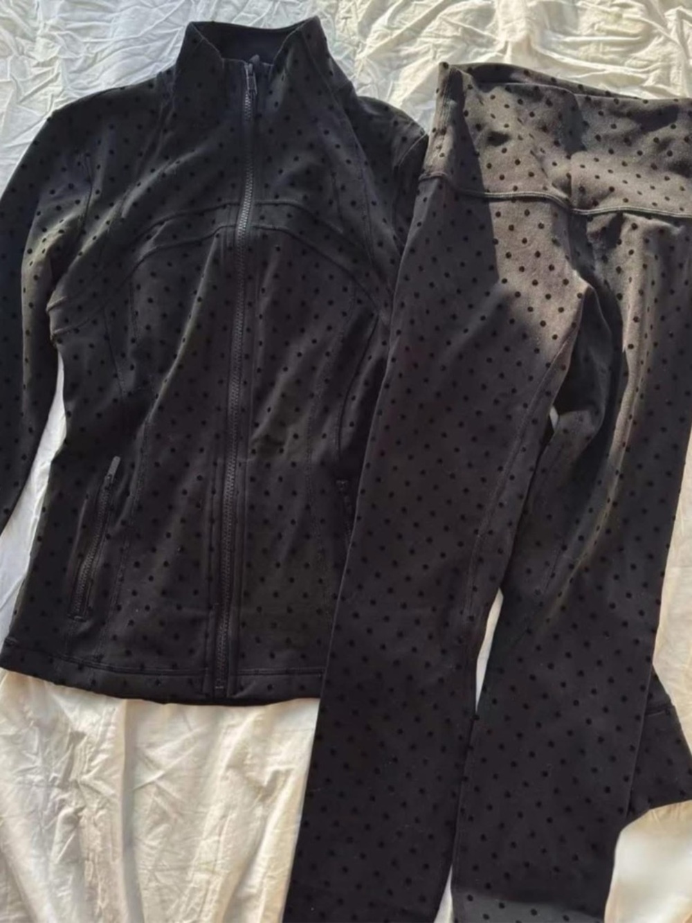 Lululemon Jacket and leggings set - Picture 3 of 3